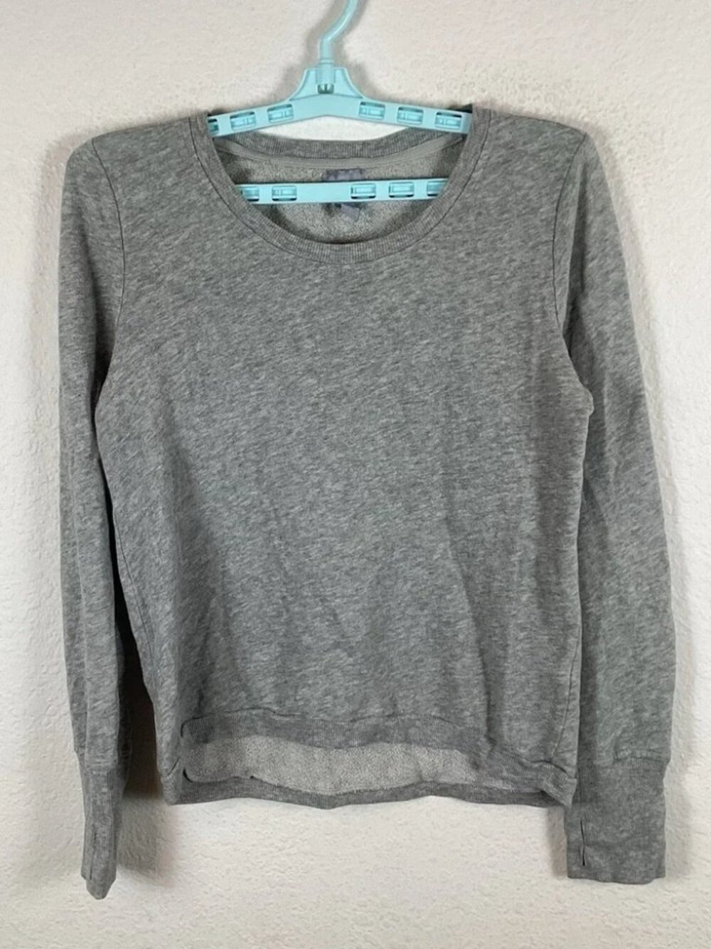 Gap Womens Sweater Sz M Medium Soft Long Sleeve Pullover Gray Pilling Good
